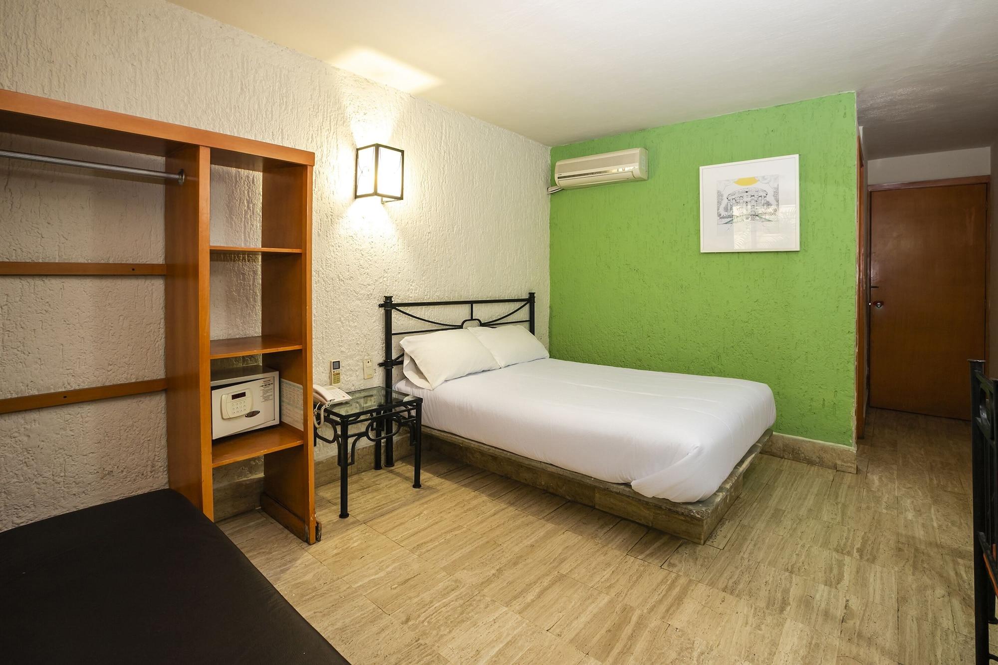 Hotel Arboledas Expo Гвадалахара Экстерьер фото